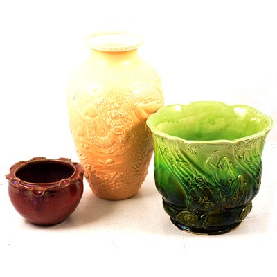 Lot 115 - Assorted decorative ceramics and glassware
