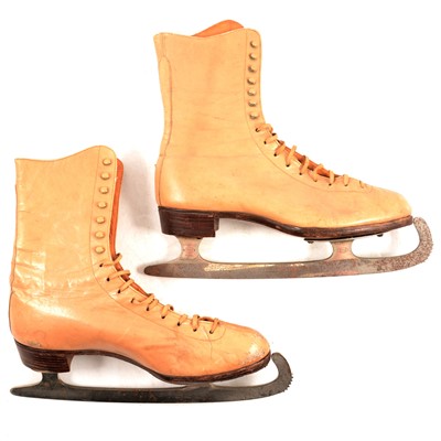 Lot 184 - Pair of vintage Embekay ice skates