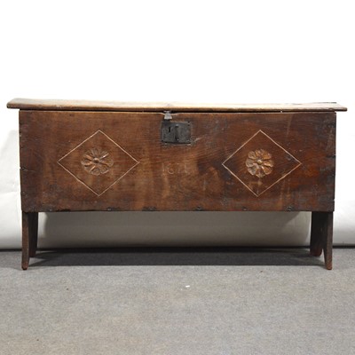 Lot 473 - Joined oak coffer