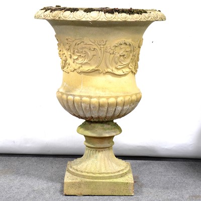 Lot 523 - Haddonstone style garden urn