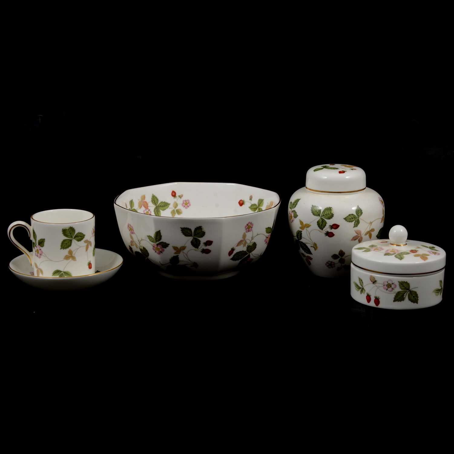 Lot 100 - One box of Wedgwood Wild Strawberry pattern wares.