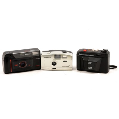 Lot 185 - Three 35mm compact cameras and other photographic equipment