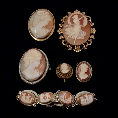 Lot 168 - Five carved shell cameo brooches / pendants and a cameo panel bracelet.