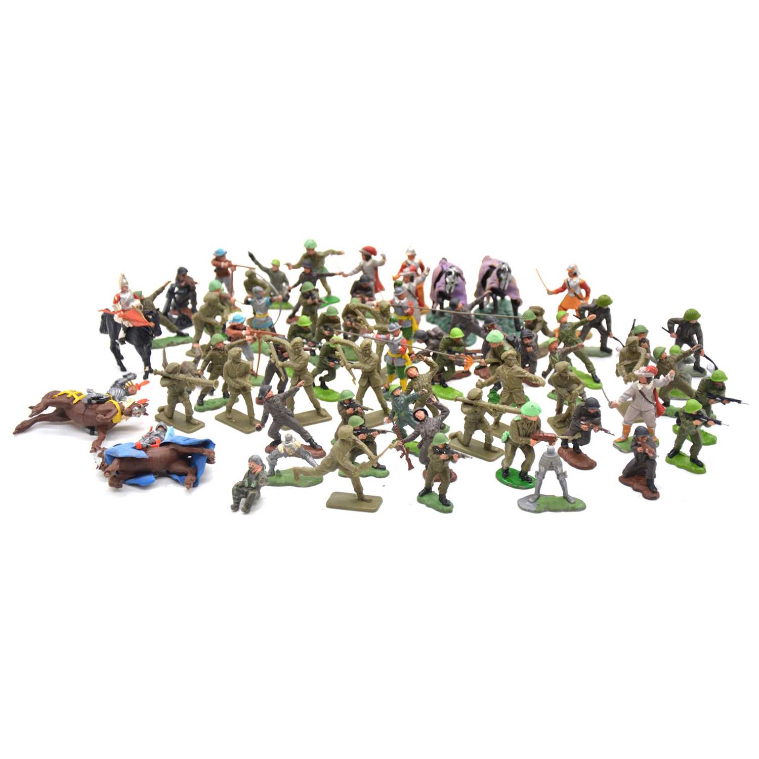 Lot 187 - A tray of resin military figures, some painted