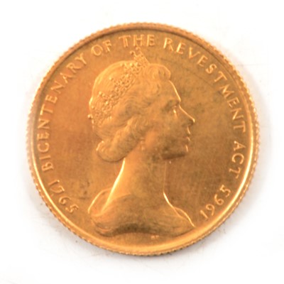 Lot 272 - A Gold Full Sovereign Commemorative Coin, Elizabeth II 1965.