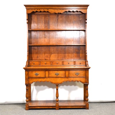 Lot 546 - Haselbeck Oak dresser