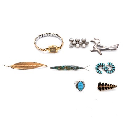 Lot 471 - A collection of gold, silver and white metal jewellery.