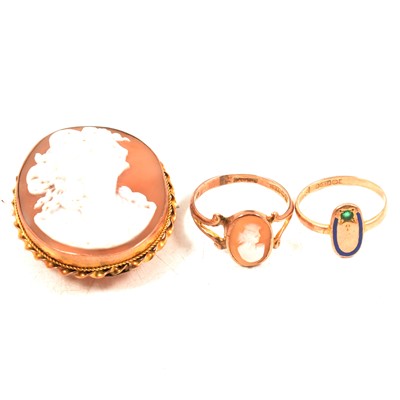 Lot 172 - A carved shell cameo brooch, cameo ring and small gold ring.