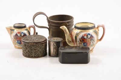 Lot 213 - Small collection of object d'art