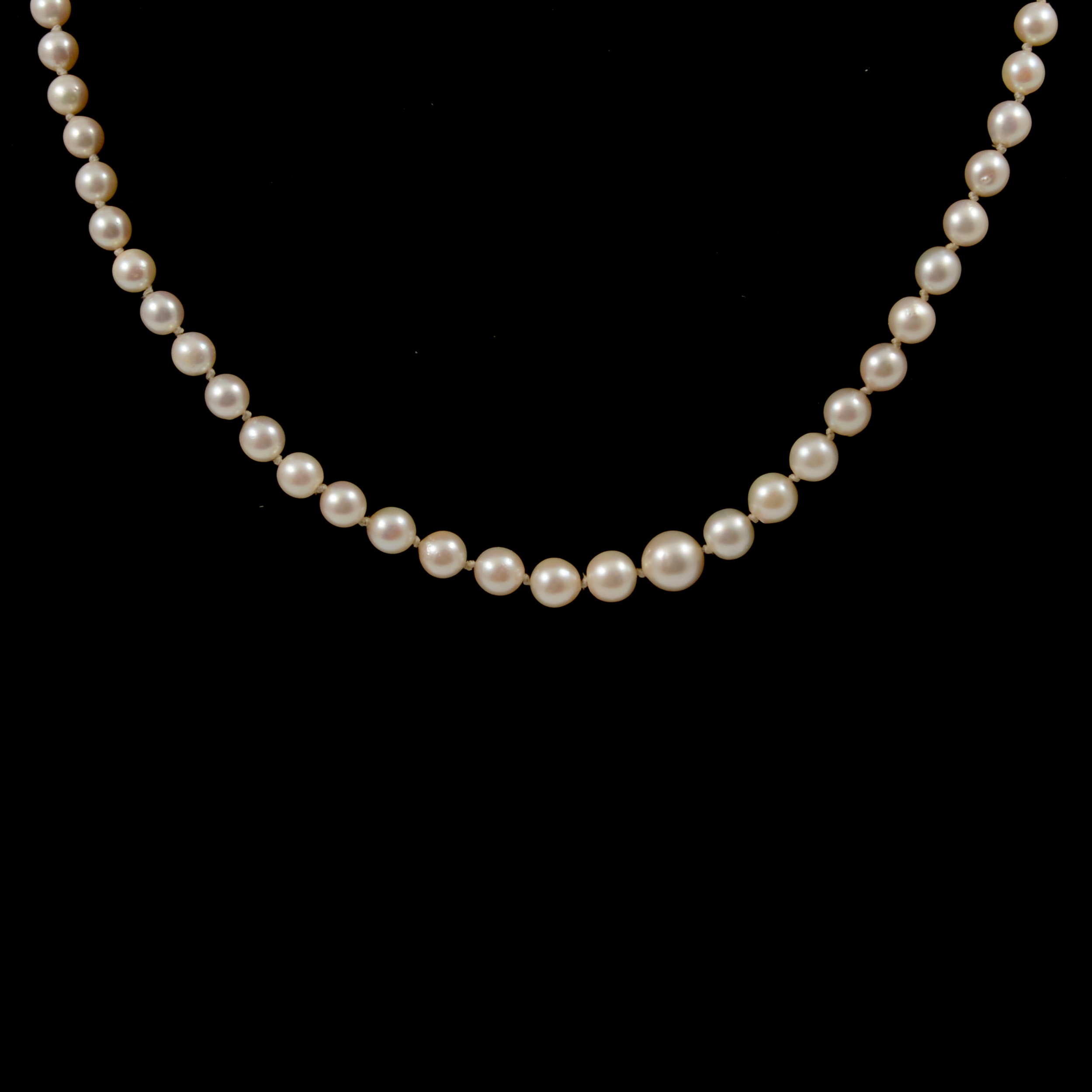 Lot 298 A Ciro cultured pearl necklace