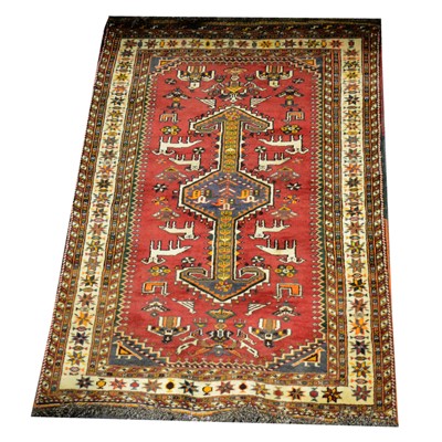 Lot 563 - Asadabad rug