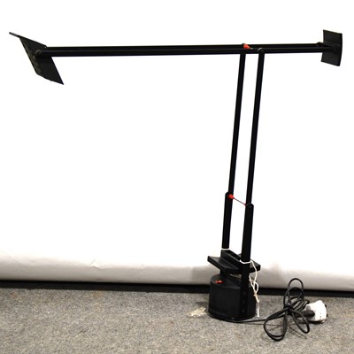 Lot 267 - Richard Sapper black metal adjustable Tizio Italian desk lamp with counterweights