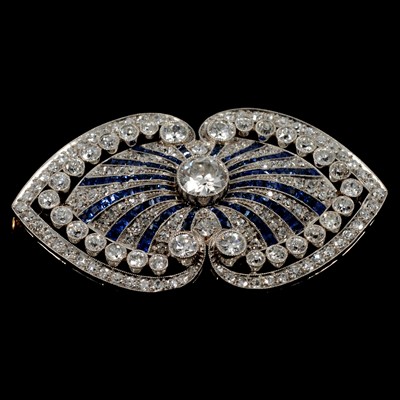Lot 175 - An Art Deco sapphire and diamond brooch.