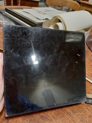 Lot 121 - Japanese lacquered ink box