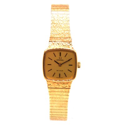 Lot 405 - Omega - a lady's 9 carat yellow gold bracelet wristwatch