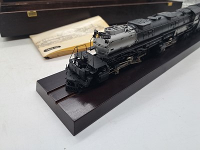 Lot 400 - Trix HO gauge 'Big Boy' no.4015, in protective case