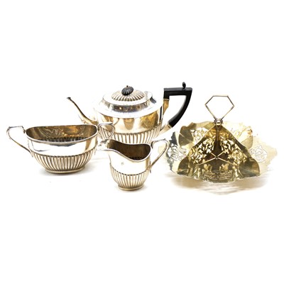 Lot 132 - Quantity of silver-plated wares