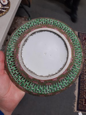 Lot 15 - Set of twelve Cantonese reticulated plates