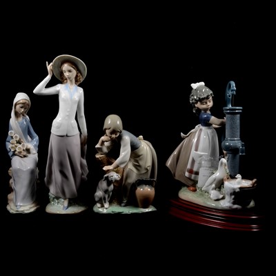 Lot 31 - Four Lladro figurines