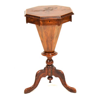 Lot 430 - Victorian walnut trumpet worktable