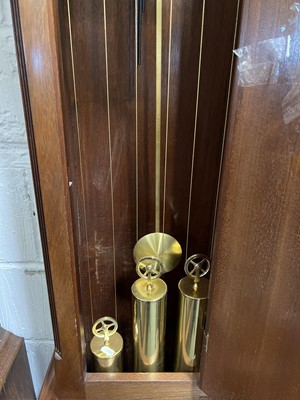 Lot 433 - Modern mahogany eight-day clock, German movement