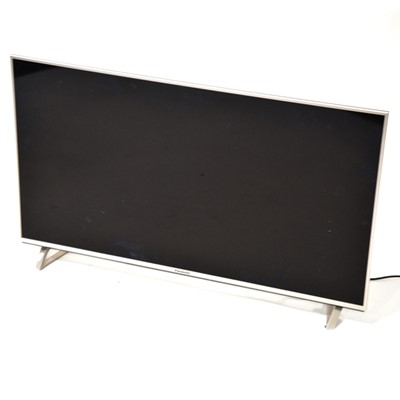 Lot 466 - Panasonic TV