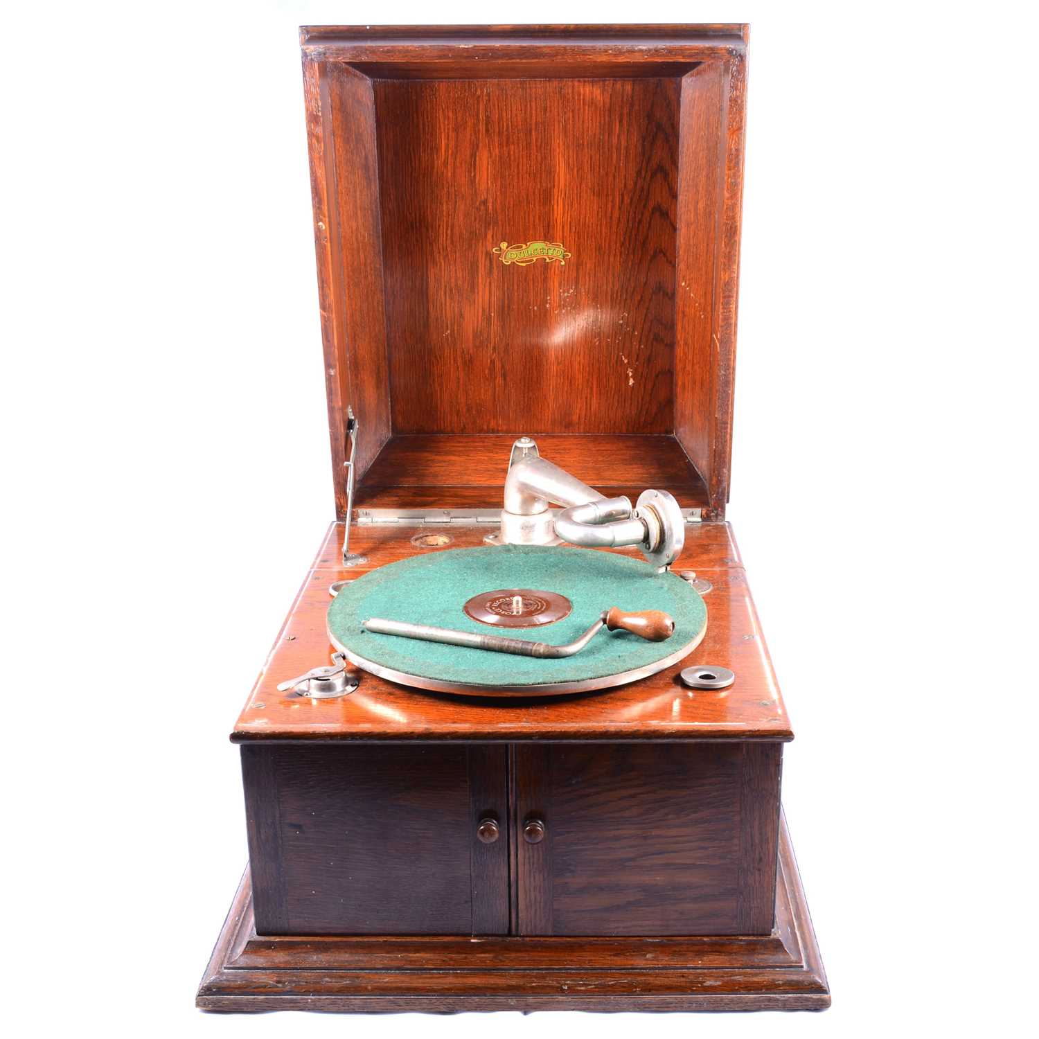 Lot 444 - Oak cased gramophone,