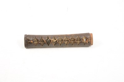 Lot 157 - Japanese short sword