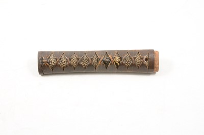 Lot 157 - Japanese short sword