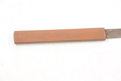 Lot 157 - Japanese short sword