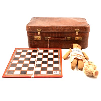 Lot 94 - Small collection of toys