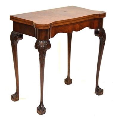 Lot 388 - Georgian style walnut card table