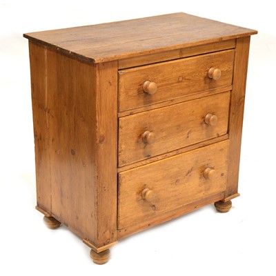 Lot 423 - Pine chest of drawers