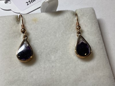 Lot 198 - David Scott-Walker - a Blue John pendant and chain and pair of earrings.