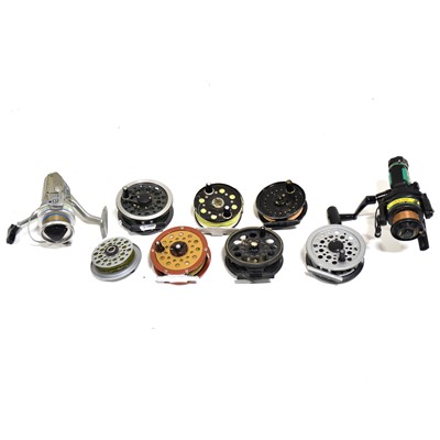 Lot 184A - Collection of various fishing reels - centre pin and coarse