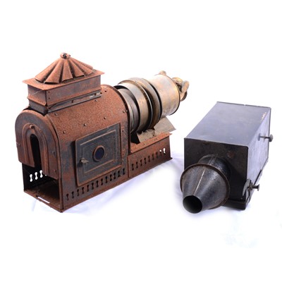 Lot 173 - Magic Lantern Projector and a large collection of slides