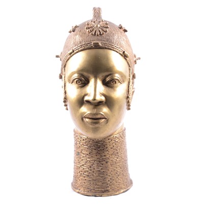 Lot 116 - African  Benin style bronze bust