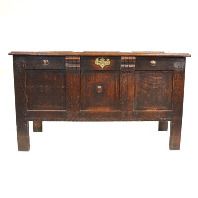 Lot 285 - Joined oak coffer, 18th Century