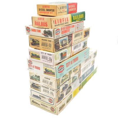 Lot 113 - Ten Airfix OO/HO gauge kits, boxed