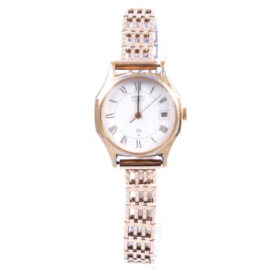 Lot 404 - Seiko - a lady's quartz wristwatch with 9 carat gold bracelet.