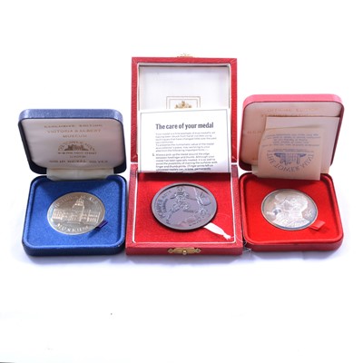 Lot 216 - GB commemorative coins, some silver content.