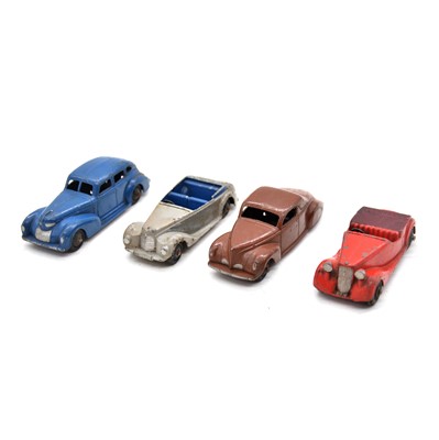 Lot 20 - Sixteen Dinky die-cast models