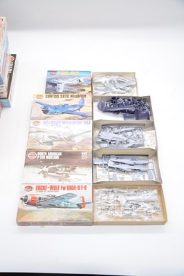 Lot 98 - Seventeen Airfix 1/72 scale kits, boxed