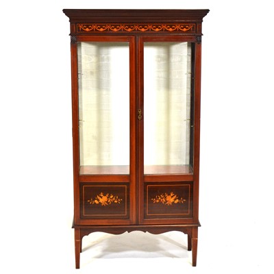 Lot 369 - Edwardian mahogany display cabinet