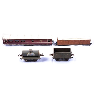 Lot 195 - Twelve O gauge coaches and wagons with Kitmaster corridor coach kit