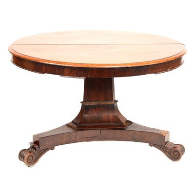 Lot 594 - William IV mahogany pedestal breakfast table