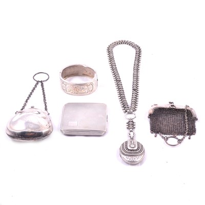 Lot 360 - Edwardian silver purse, Henry Williamson Ltd, Birmingham 1918, and other small silver items.