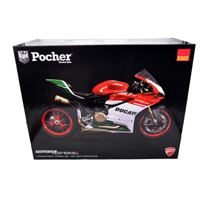 Lot 361 - Pocher 1/4 scale Ducati 1299 Panigale R model kit, boxed