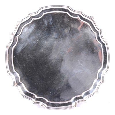 Lot 229 - Elizabeth II silver salver, J B Chatterley & Sons, Birmingham 1960