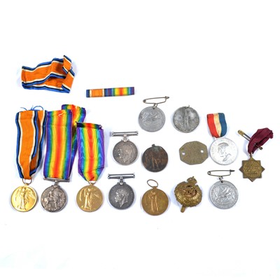 Lot 186 - Medals - WW1 medals, name tag, cap badge and royal commemorative medals.